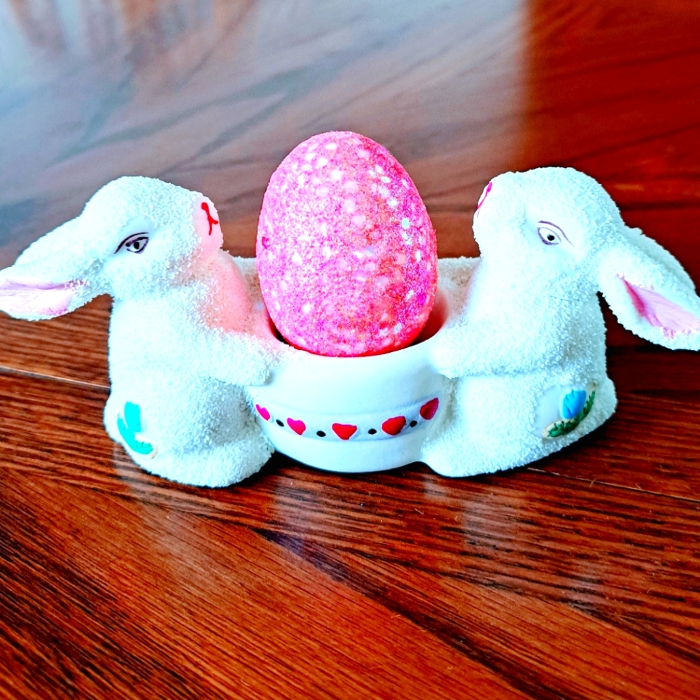 NEW EASTER BUNNY FIGURINE